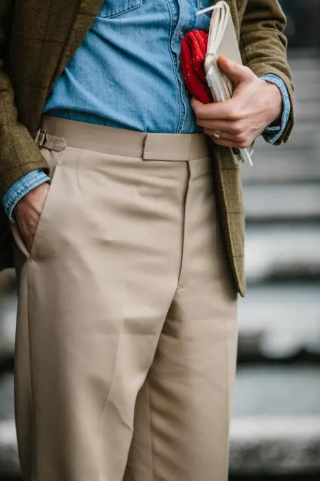 Flat-front-trousers
